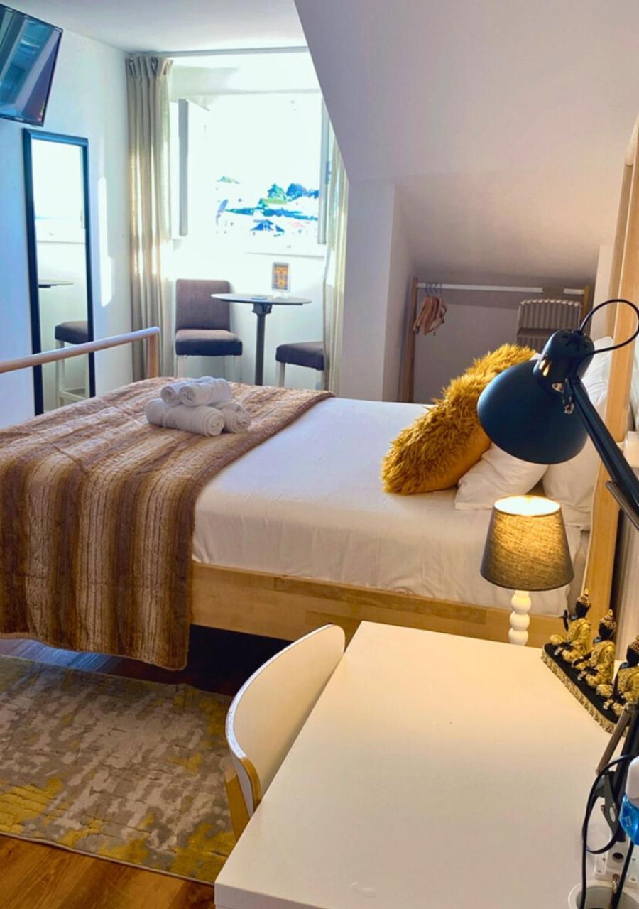 Naval Guest House & Bistro 빌다도콘데 외부 사진